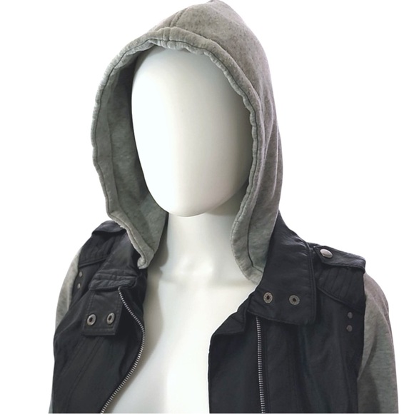 [ BOY MEETS GIRL ] Black faux leather moto jacket w/gray hood & sleeves: S: EUC - Picture 3 of 6